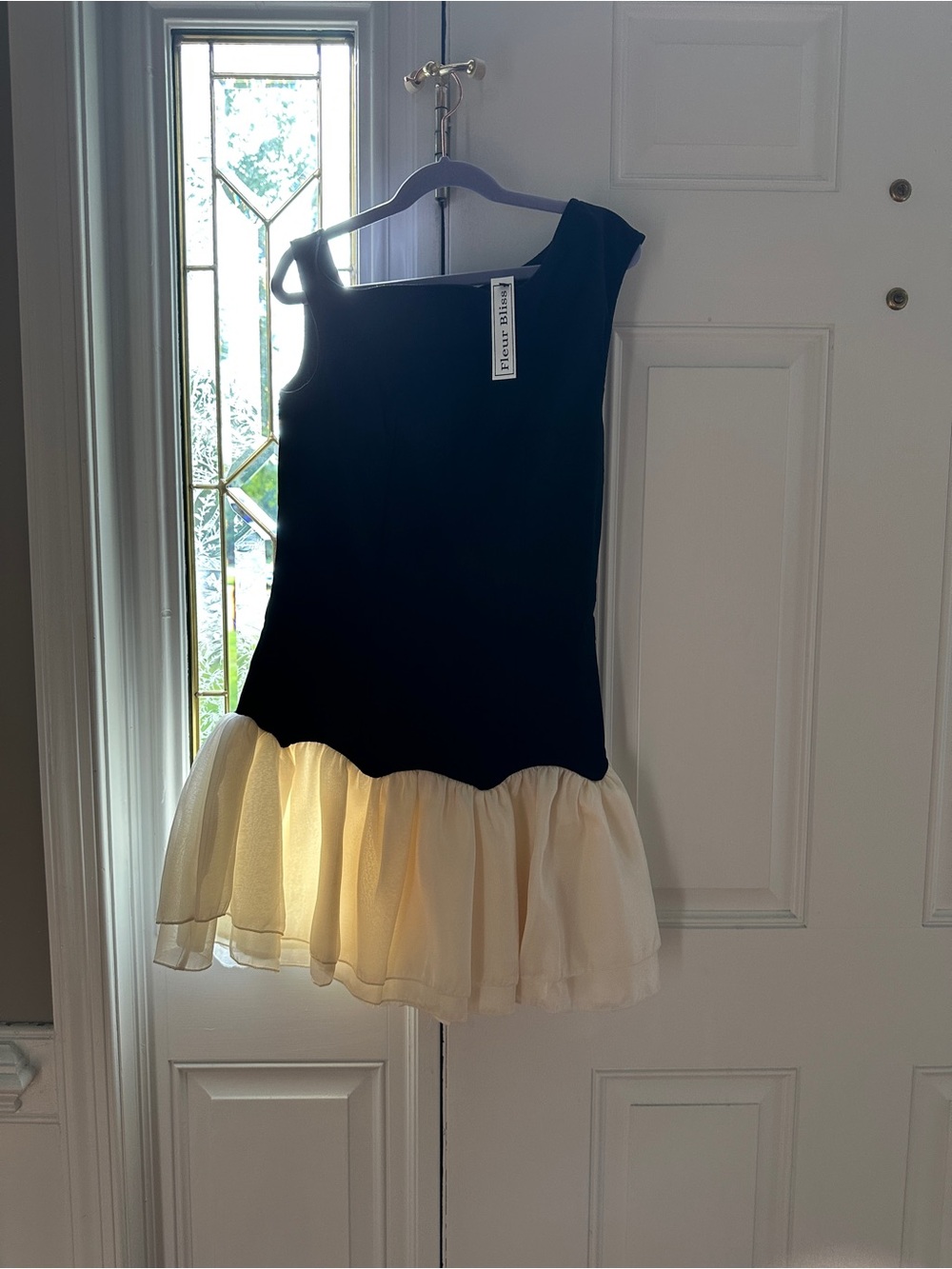Black and Cream One-Shoulder Tulle Hem Teen Dress
